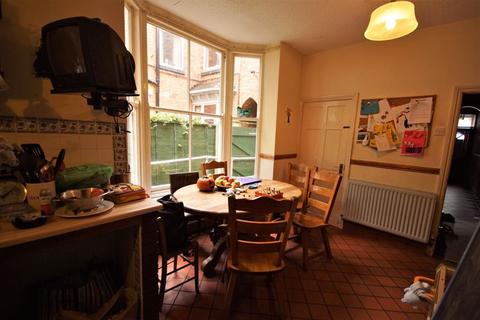 17 Henry Road, Birmingham, B25 8AH