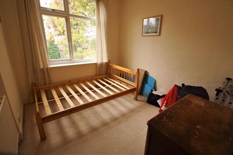 17 Henry Road, Birmingham, B25 8AH