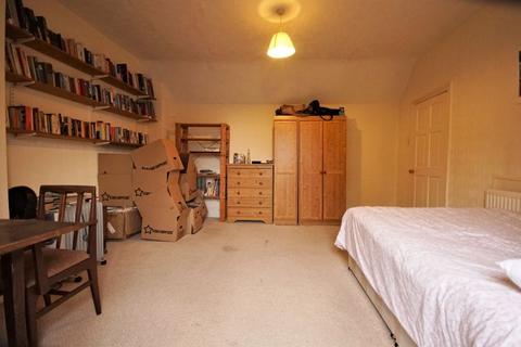 17 Henry Road, Birmingham, B25 8AH