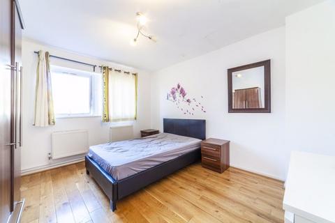 6 bedroom detached house to rent - Adeney Close, Hammersmith