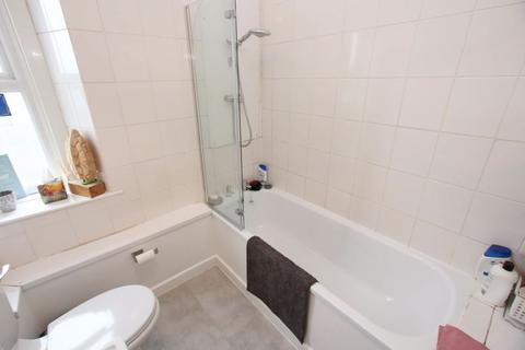 77 Strode Road, Clevedon, BS21 6QE