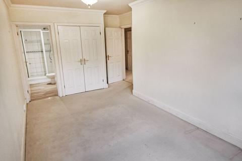 Flat 2, Delancey Court Wimblehurst Road, Horsham, RH12 2DU