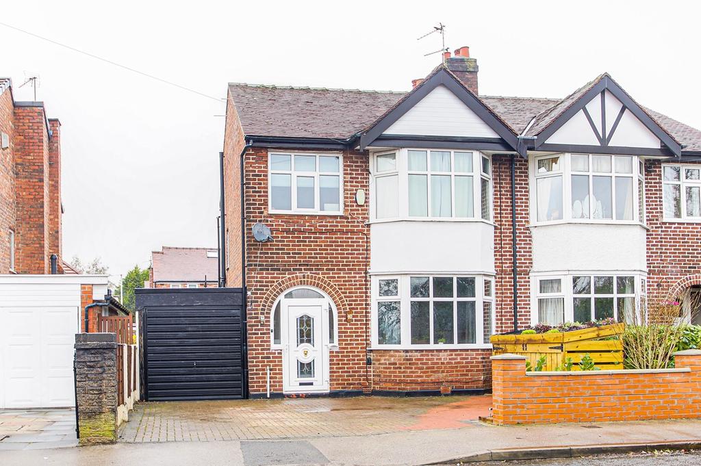 Moorside Road, Urmston, Manchester, M41 3 bed semidetached house £