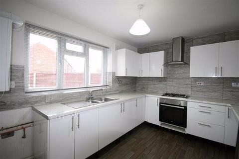3 bedroom semi-detached house to rent, John Heywood Street, Clayton