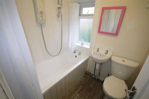 3 bedroom semi-detached house to rent, John Heywood Street, Clayton