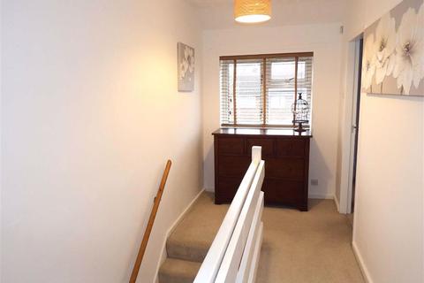 32 Abbots Grove, Stevenage, SG1 1NR