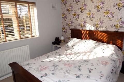 32 Abbots Grove, Stevenage, SG1 1NR