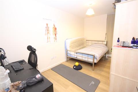 Apartment 503, St Martins Gate, 5 Worcester Street, Birmingham, B2 4BB