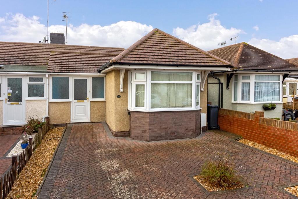 Bristol Avenue, Lancing 2 bed semidetached bungalow £285,000