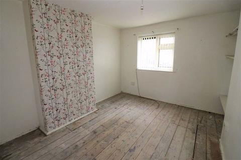 18 Addison Crescent, Manchester, M16 0NS