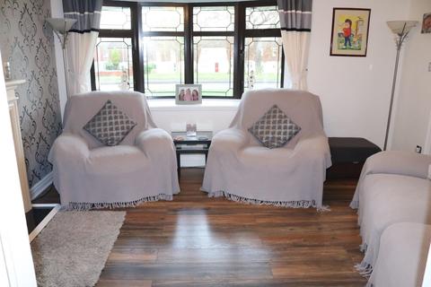 59 Thorntons Way, Nuneaton, CV10 8NT