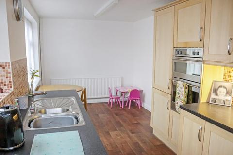 59 Thorntons Way, Nuneaton, CV10 8NT
