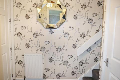 59 Thorntons Way, Nuneaton, CV10 8NT