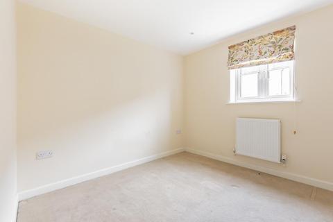 Flat 6, 69 Black Bourton Road, Carterton, OX18 3HJ