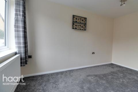 17 Bosworth Close, Northampton, NN4 8QR