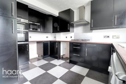 17 Bosworth Close, Northampton, NN4 8QR