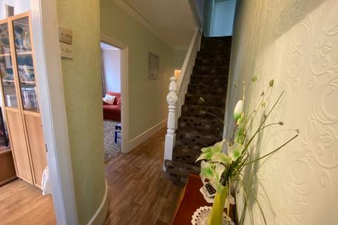1 Berw Road, Tonypandy, CF40 2HG