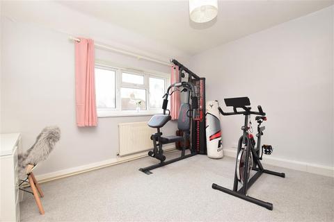 4 Alexander Road, Reigate, RH2 8ED