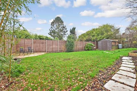 4 Alexander Road, Reigate, RH2 8ED