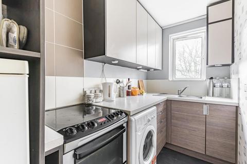 Studio for sale - Staines-Upon-Thames,  Surrey,  TW19