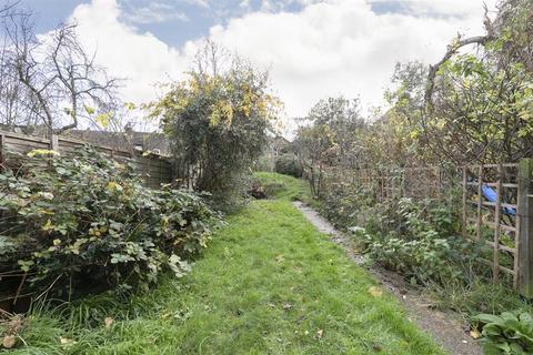 72 Mayola Road, London, E5 0RQ