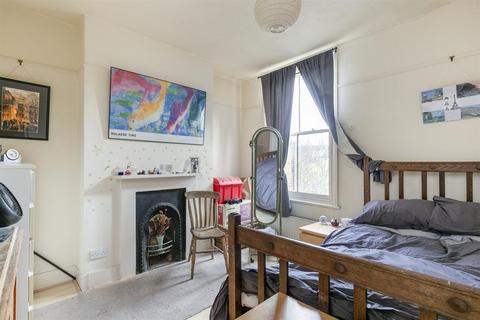 72 Mayola Road, London, E5 0RQ