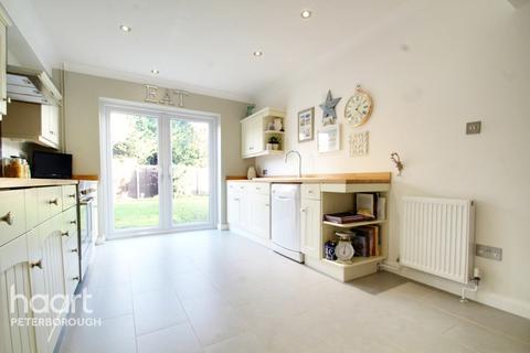 24 Church View, Northborough, Peterborough, PE6 9DQ