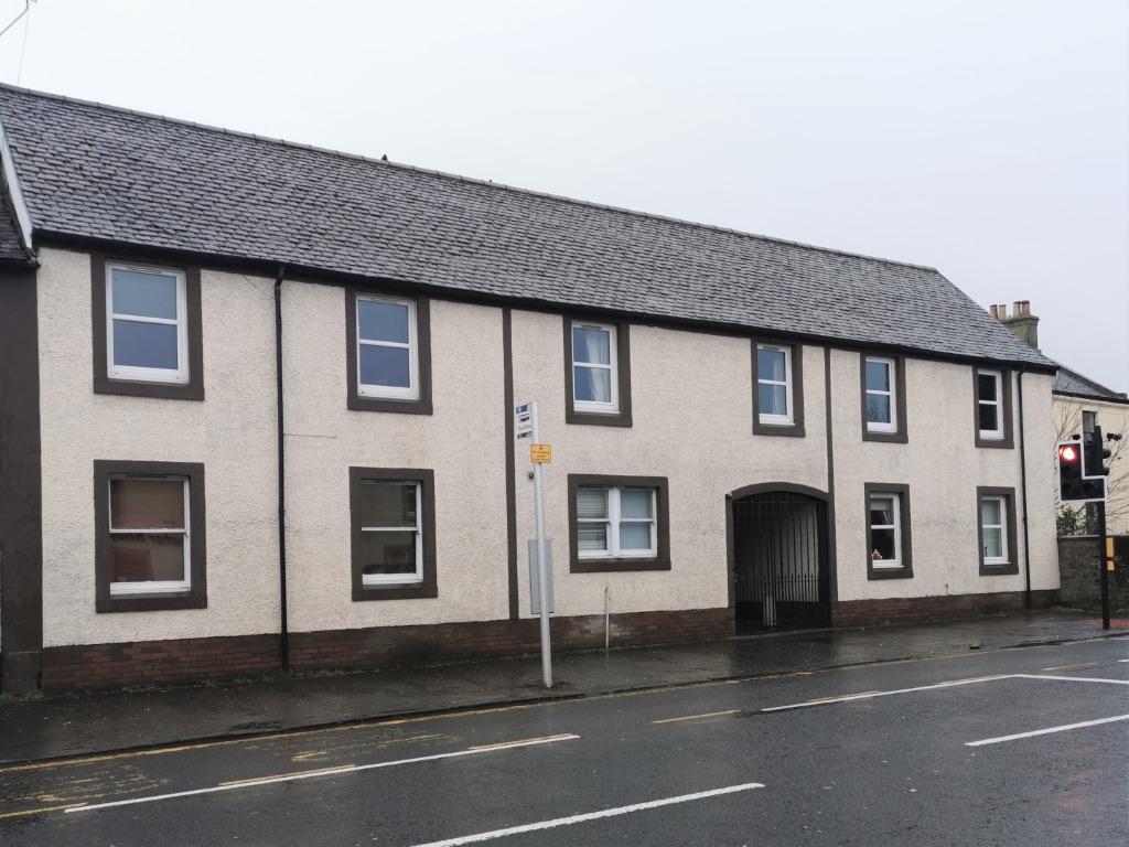 Barn Street, Strathaven, South Lanarkshire, ML10 2 bed flat £550 pcm