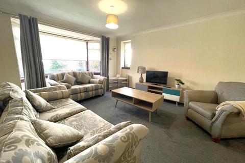 3 bedroom flat to rent - Overton Crescent, West Kilbride, North Ayrshire, KA23
