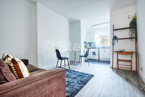1 bedroom flat to rent, Junction Road, London, N19