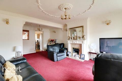 30 Heaton Way, Romford, RM3 7HA