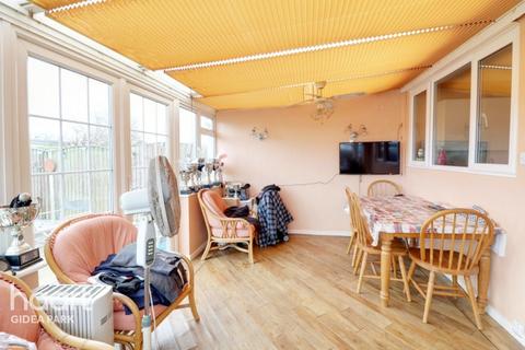 30 Heaton Way, Romford, RM3 7HA