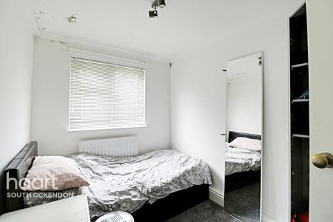 64 Viola Close, South Ockendon, RM15 6JE