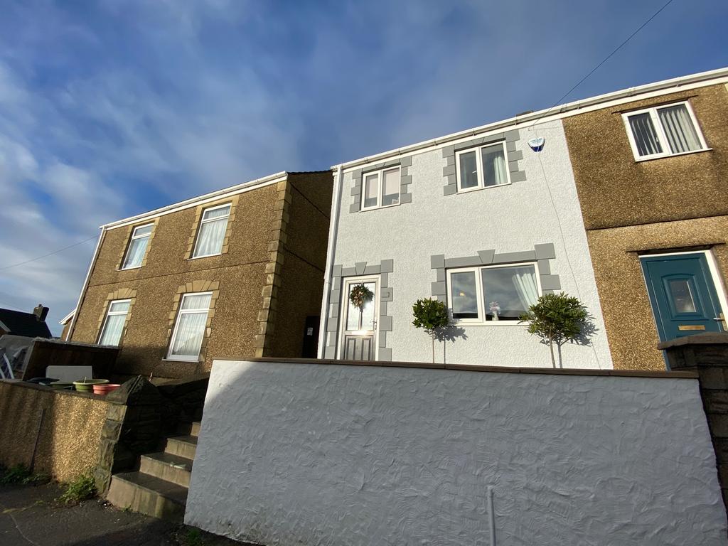 Cefn Road, Bonymaen, Swansea 3 bed semidetached house for sale £149,000