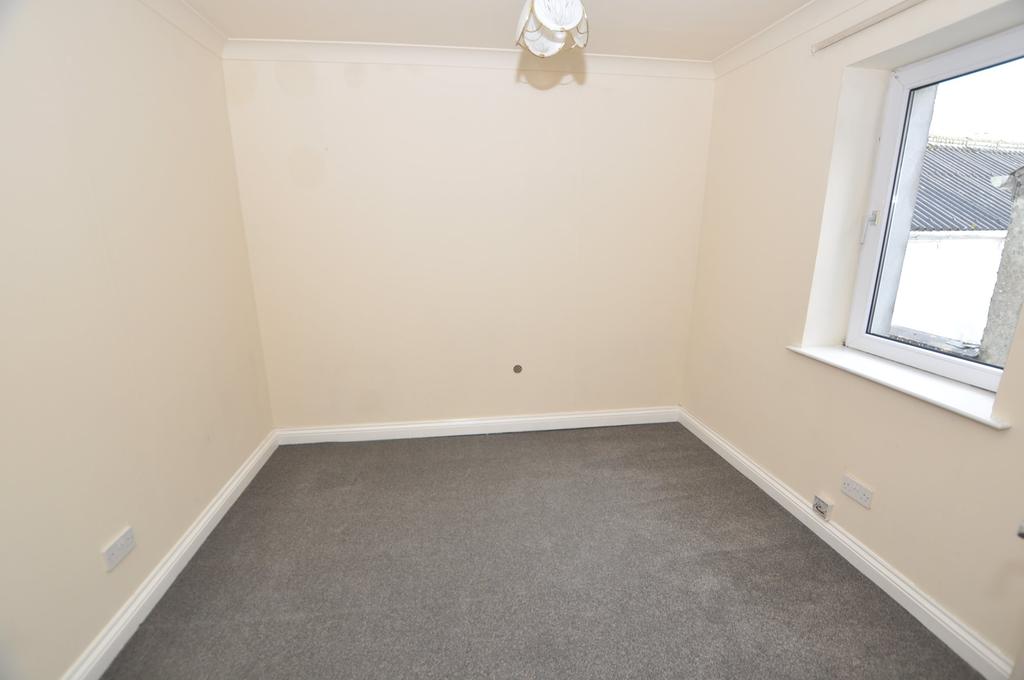 Rear bedroom 1