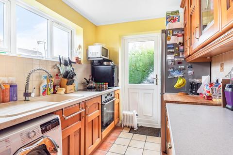 57 Ashfield Road, Carterton, OX18 3QZ