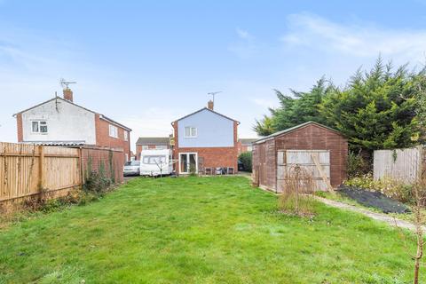 57 Ashfield Road, Carterton, OX18 3QZ