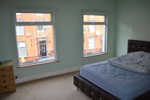 3 Beaconsfield Terrace, Northampton, NN1 3ES