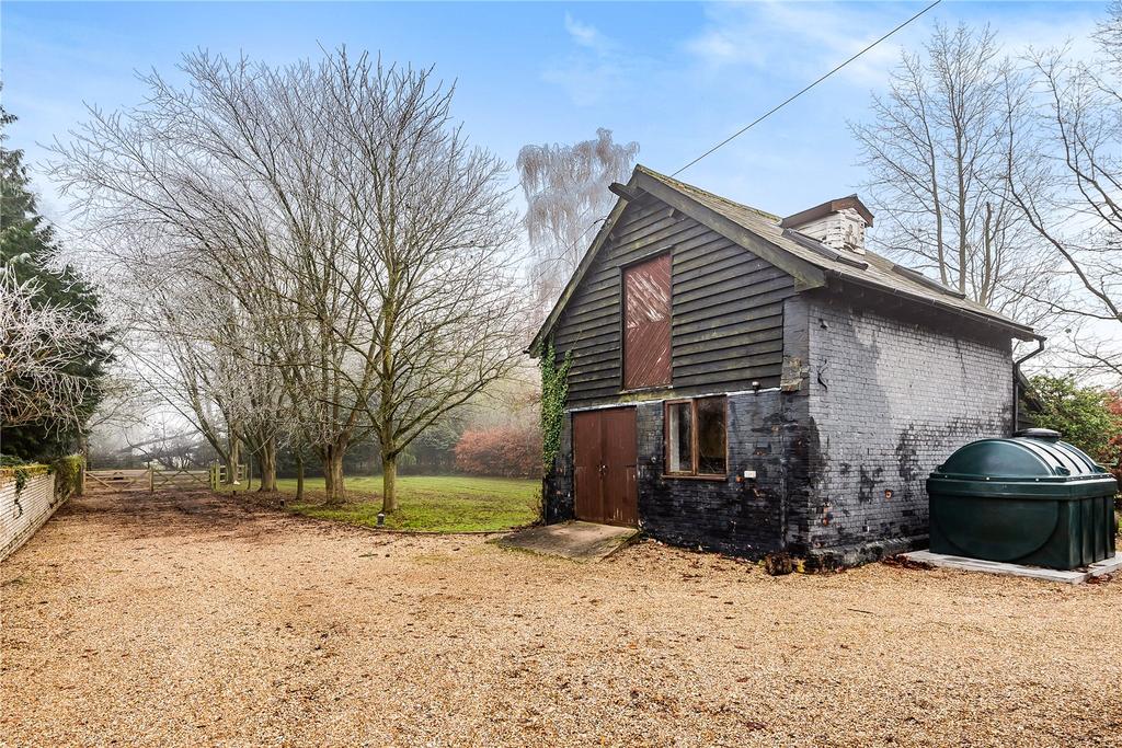Detached Barn 2