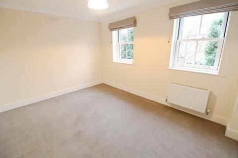 3 bedroom semi-detached house to rent, Old Stable Yard, Bury St Edmunds IP33