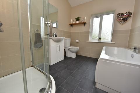 3 Hillock Lane, Scarisbrick, Ormskirk, L40 9QA