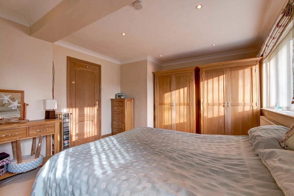 Master Bedroom - Aspect 2