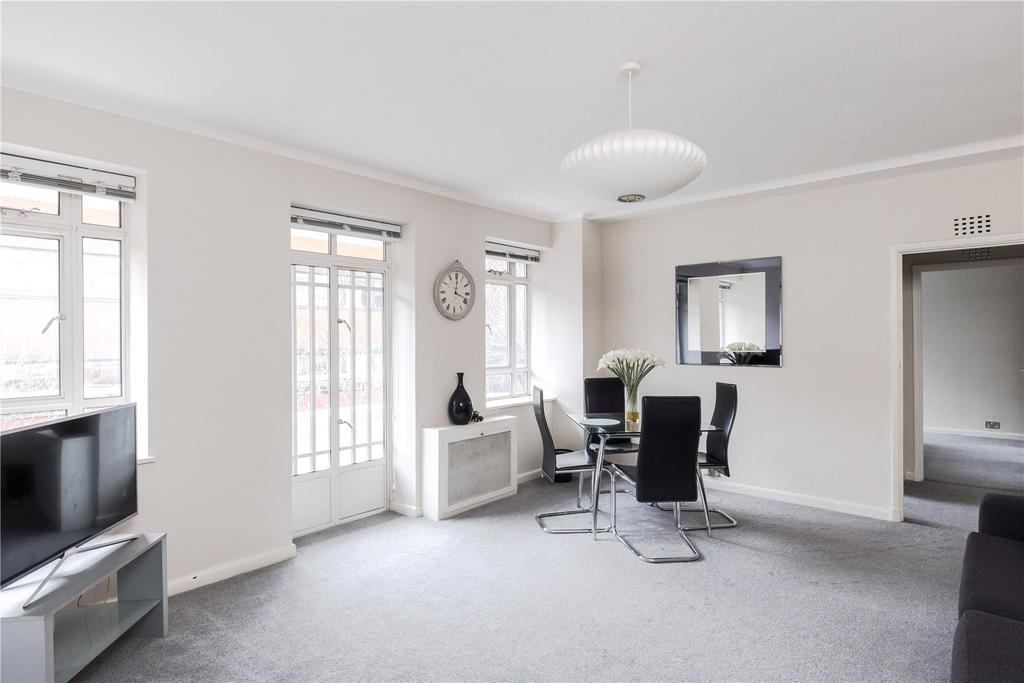 Paramount Court, 38-39 University... 2 bed apartment - £845,000