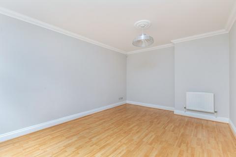 12 Alison Way, Winchester, SO22 5BT