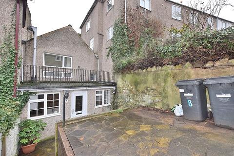 undefined, Parkinsons Yard, Richmond