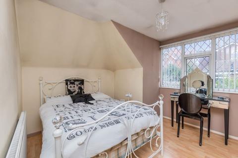 25 Beechwood Close, Brighton, BN1 8EP