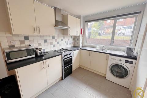 5 bedroom terraced house to rent, Park Barn Drive, Guildford