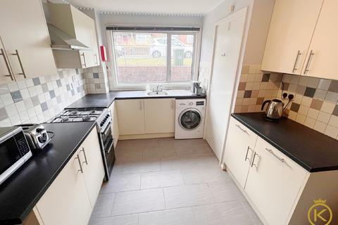 5 bedroom terraced house to rent, Park Barn Drive, Guildford