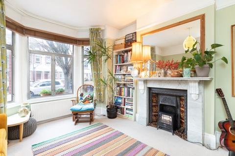 Ground Floor Flat, 15a Agnes Road, London, W3 7RE