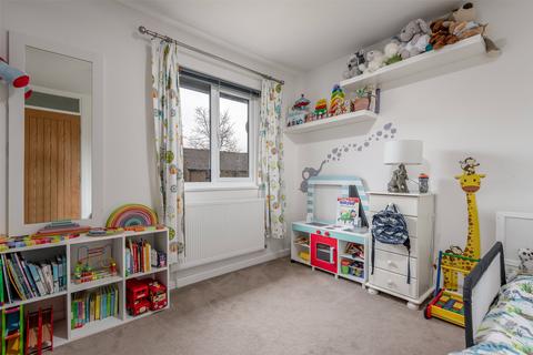 7 Broadlands, Horley, RH6 9XA